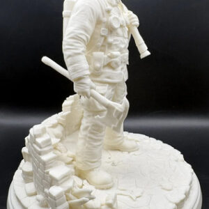 Estátua Bombeiro 15 cm – Decoração para Casa e Escritório